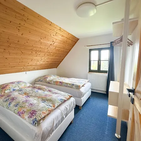 Chalet Třicítka Na šťastném Kopci *